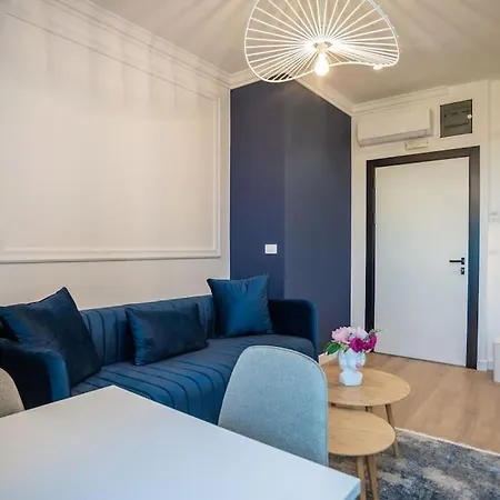 Provance Apartment *